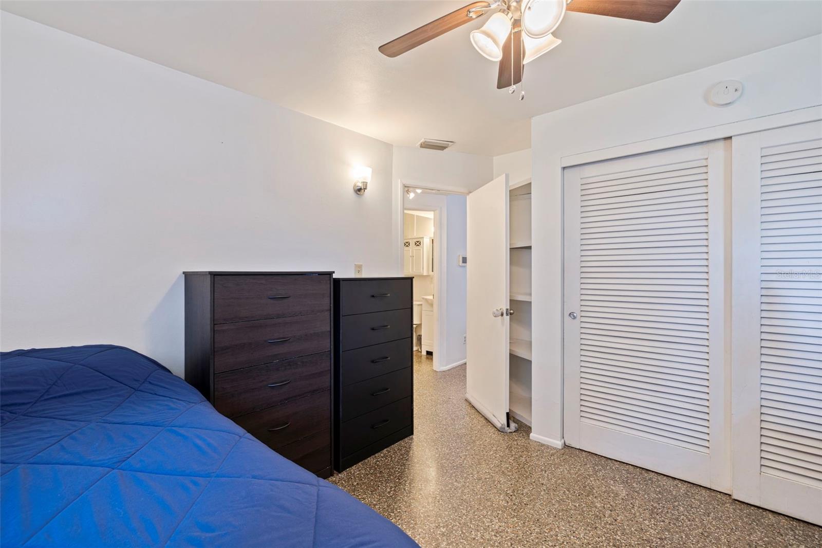 ORANGE LAKE VILLAGE 2 - Residential