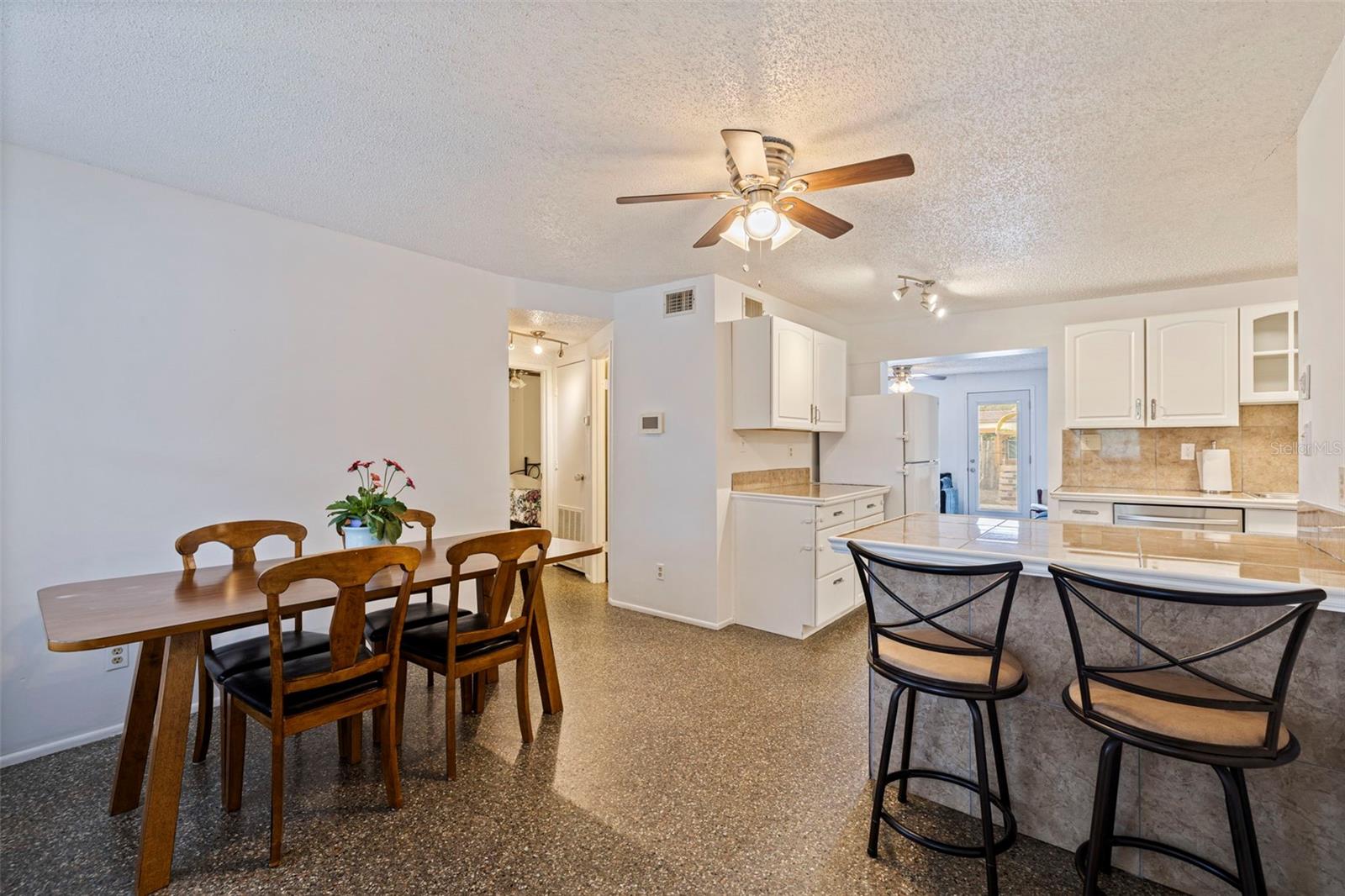 ORANGE LAKE VILLAGE 2 - Residential