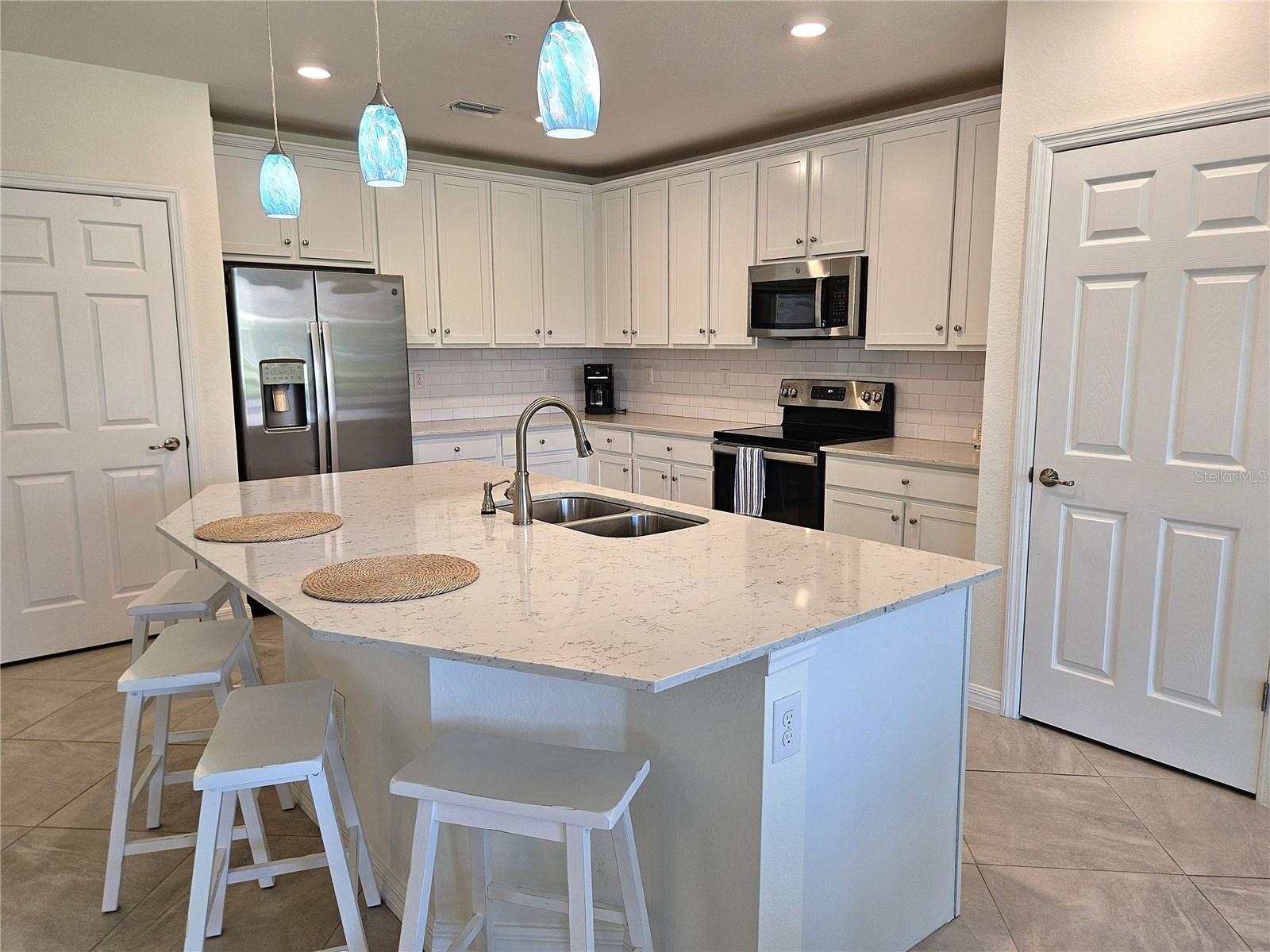 CROOKED CRK 3/SARASOTA NATIONA - Residential Lease