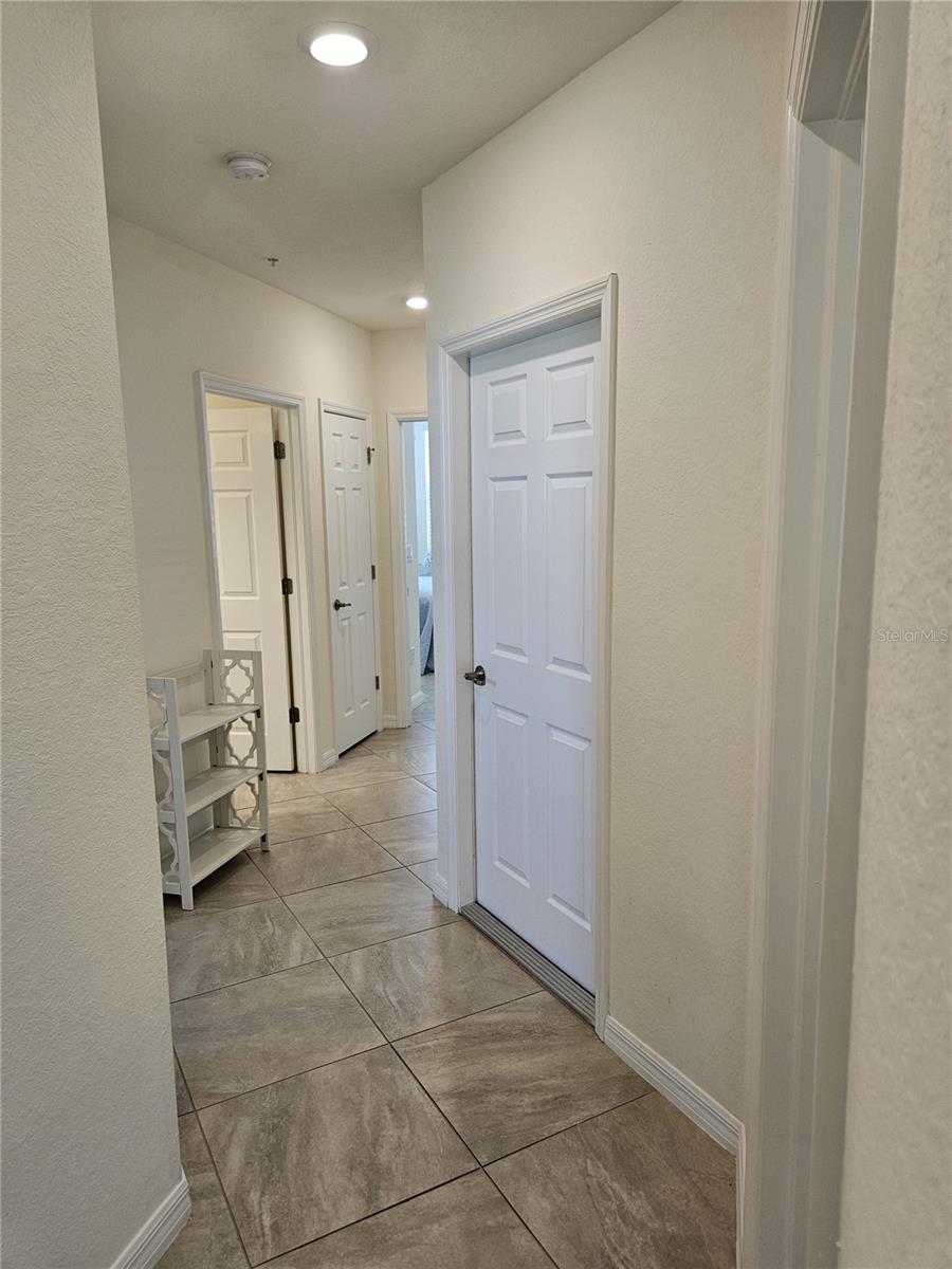 CROOKED CRK 3/SARASOTA NATIONA - Residential Lease