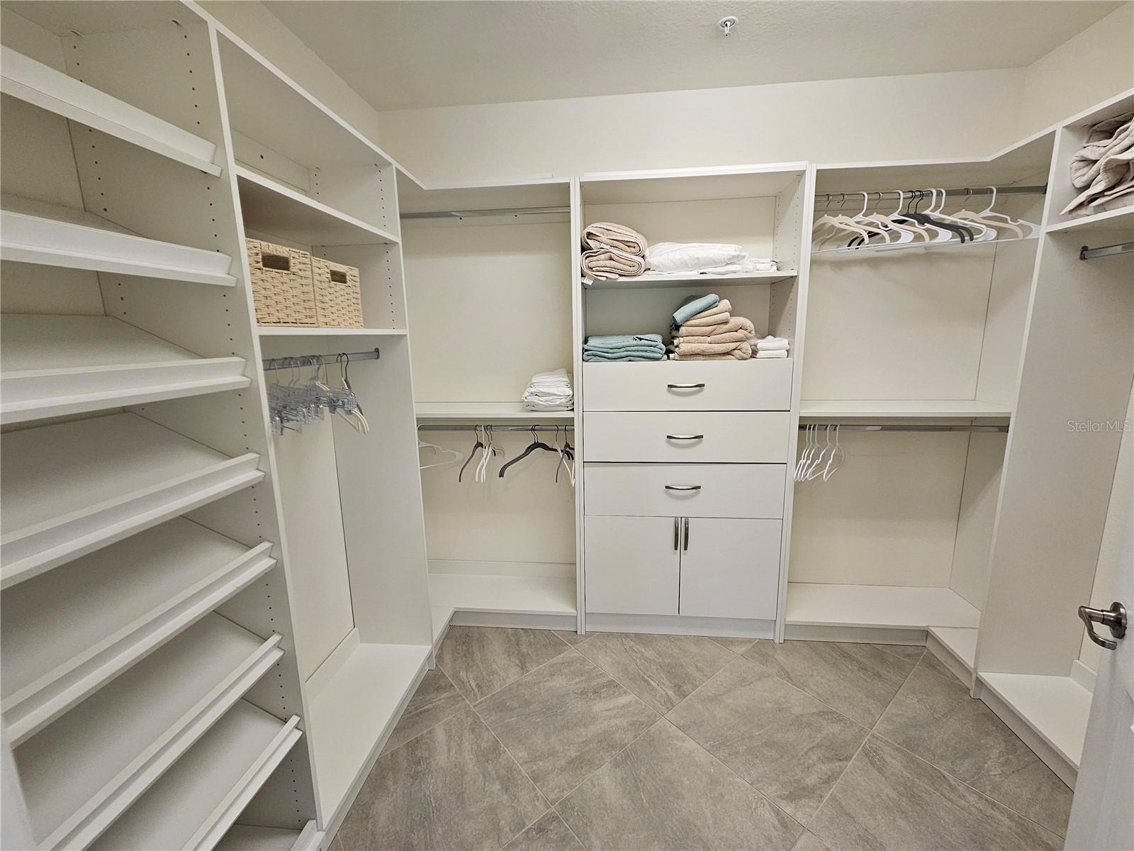 CROOKED CRK 3/SARASOTA NATIONA - Residential Lease