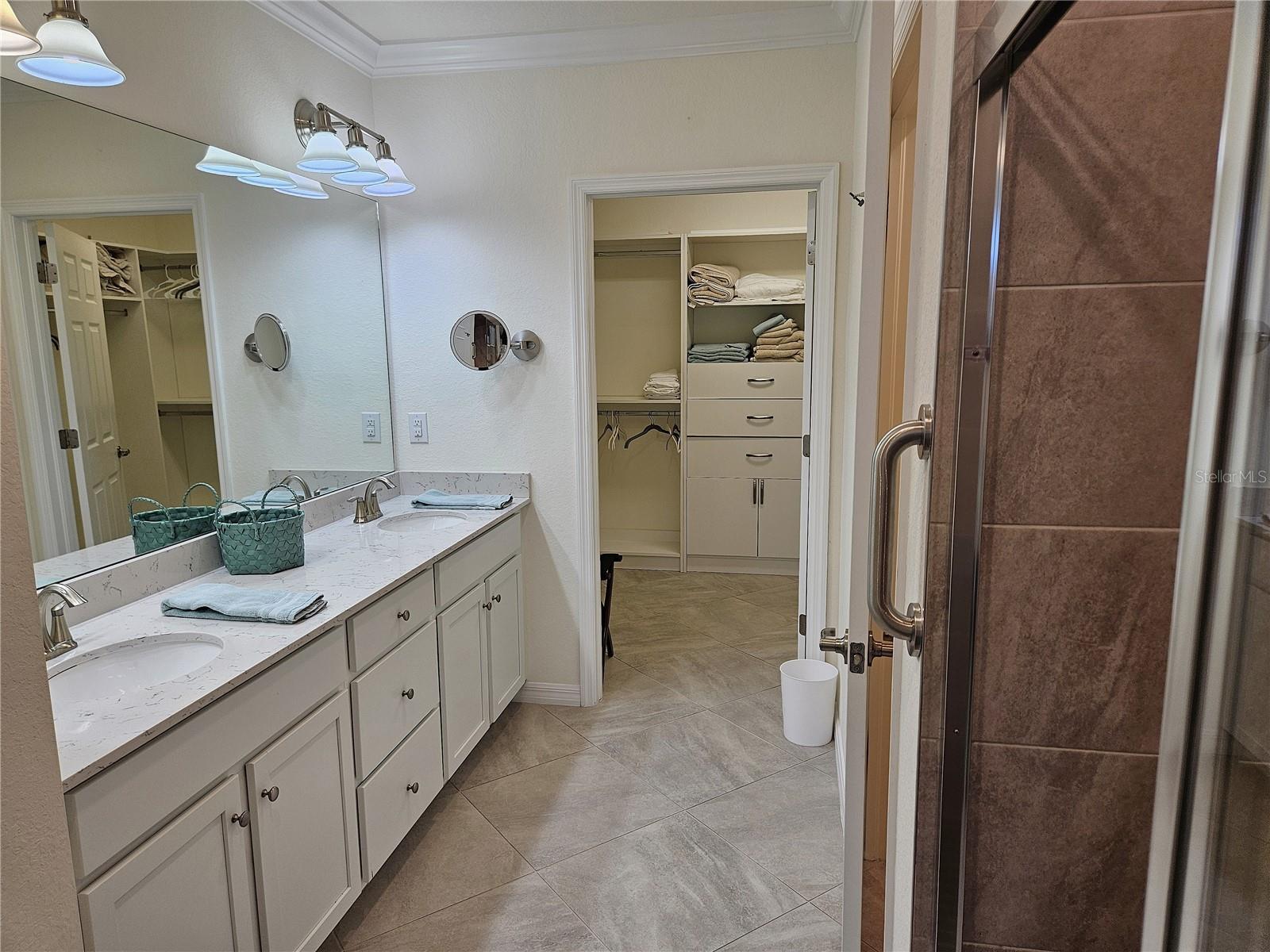 CROOKED CRK 3/SARASOTA NATIONA - Residential Lease