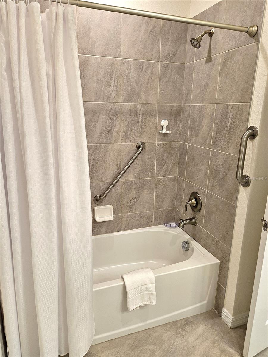 CROOKED CRK 3/SARASOTA NATIONA - Residential Lease