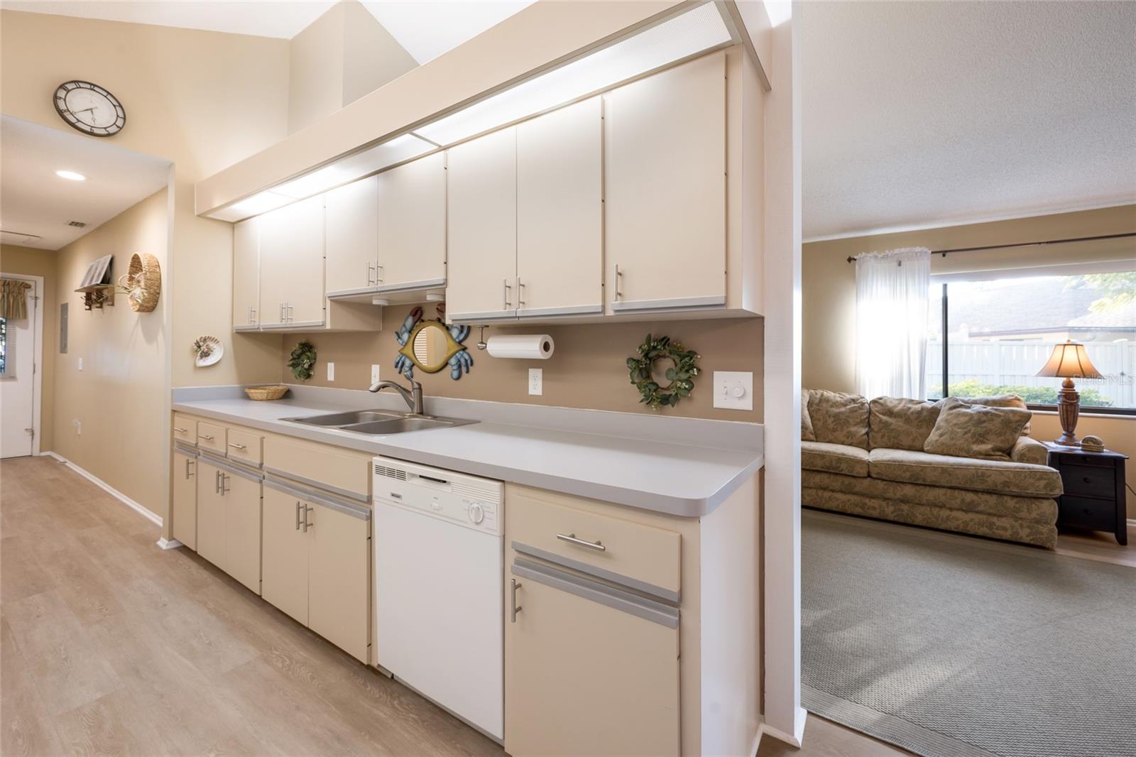 FIVE LAKES 1 & 1C - Residential