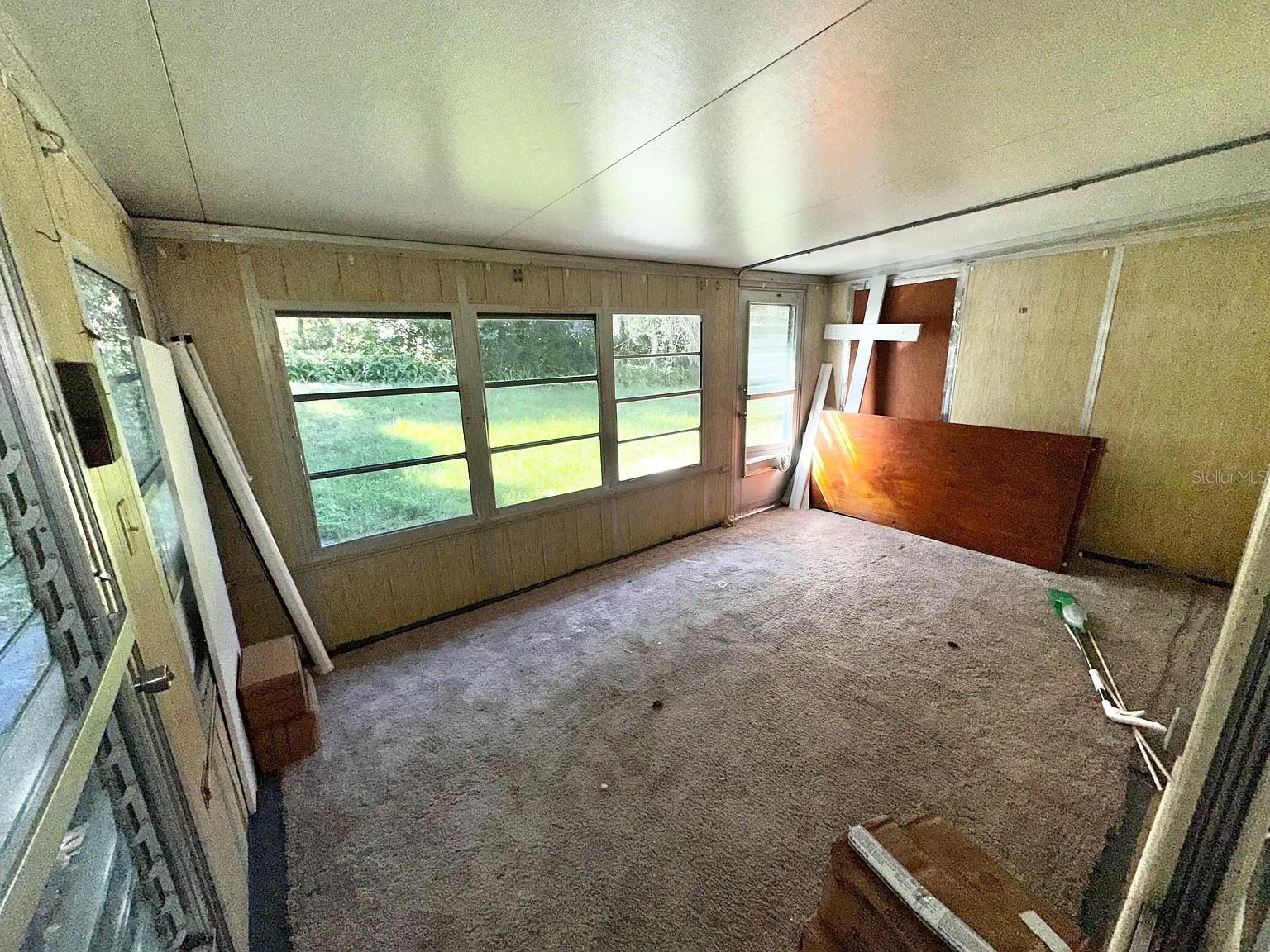 PHIPPENS BLKS 129-130 & 135-136 DELAND - Residential Lease