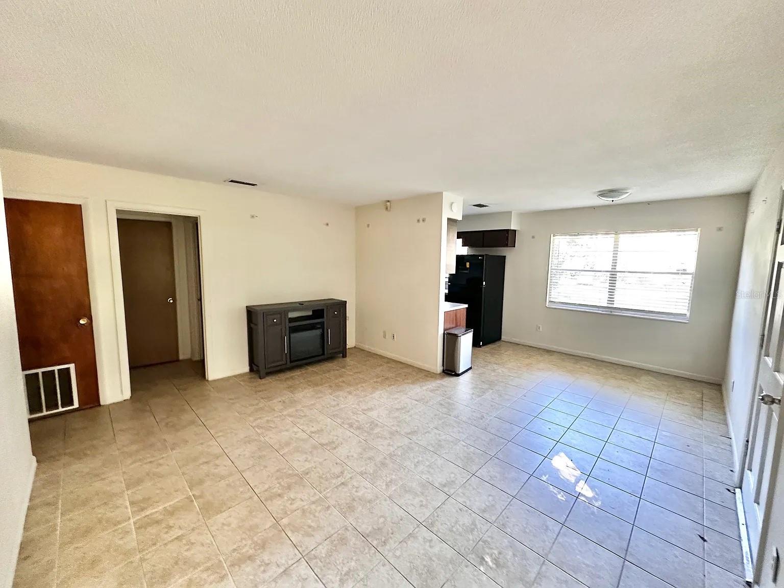 PHIPPENS BLKS 129-130 & 135-136 DELAND - Residential Lease