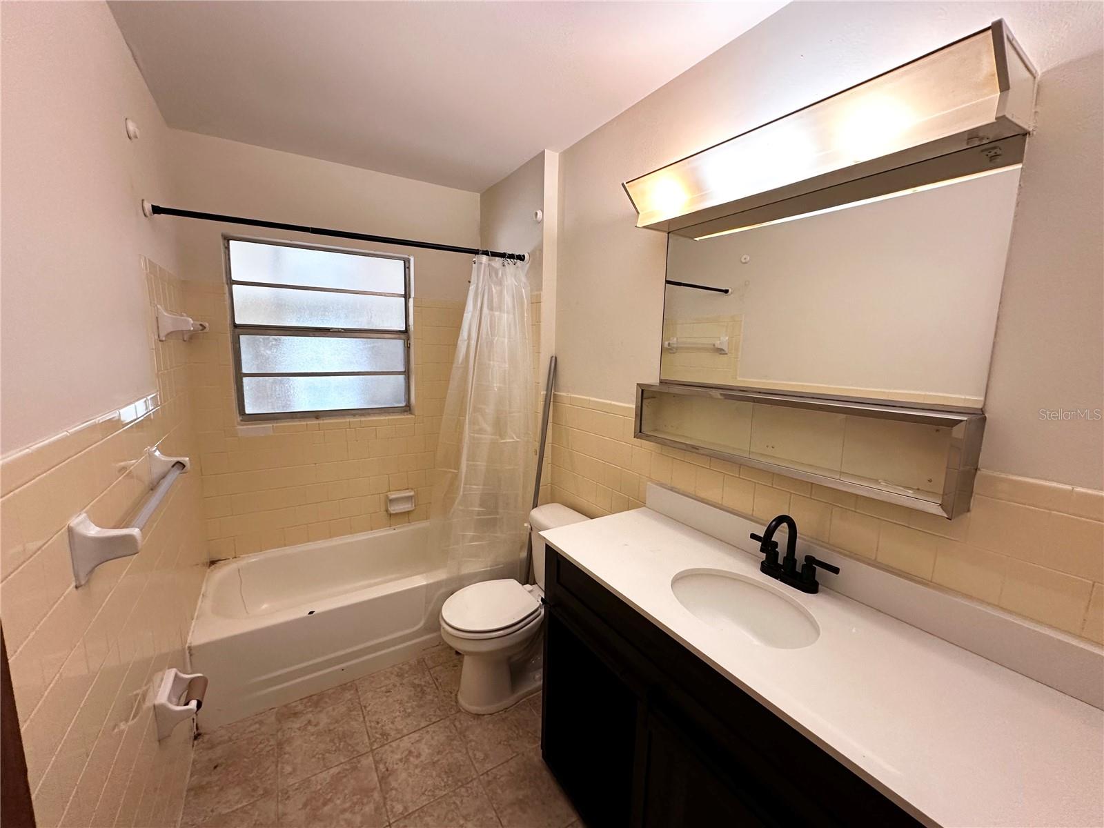 PHIPPENS BLKS 129-130 & 135-136 DELAND - Residential Lease