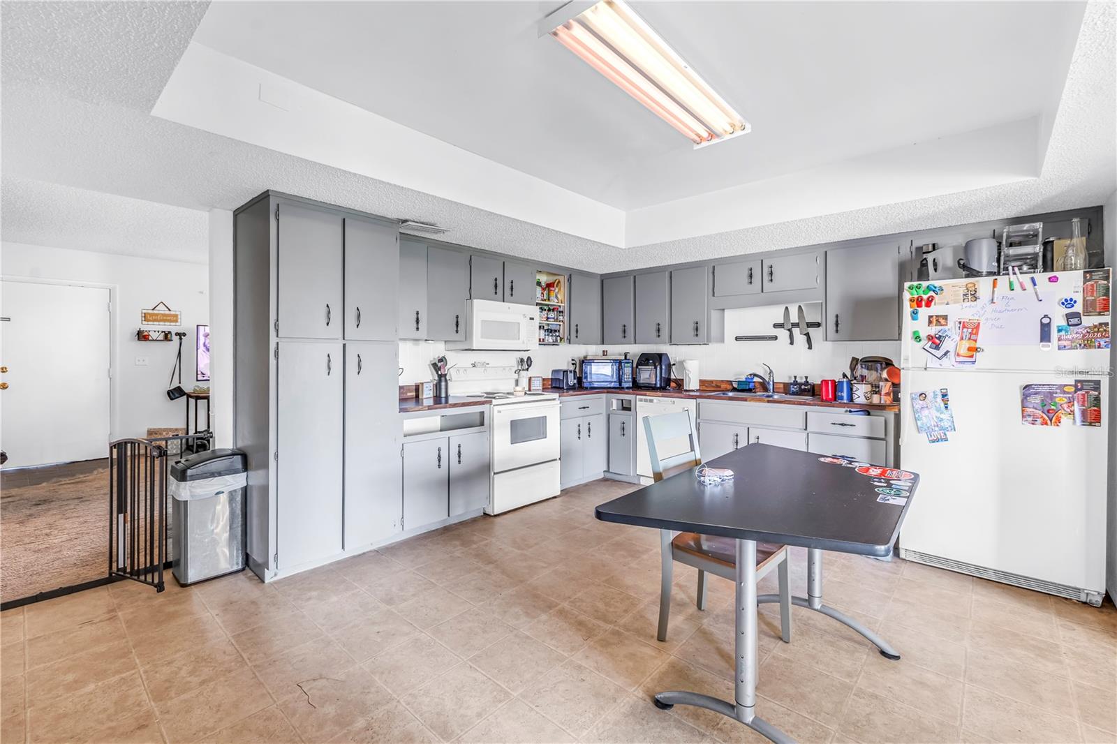 SUNNY BREEZE SUB - Residential