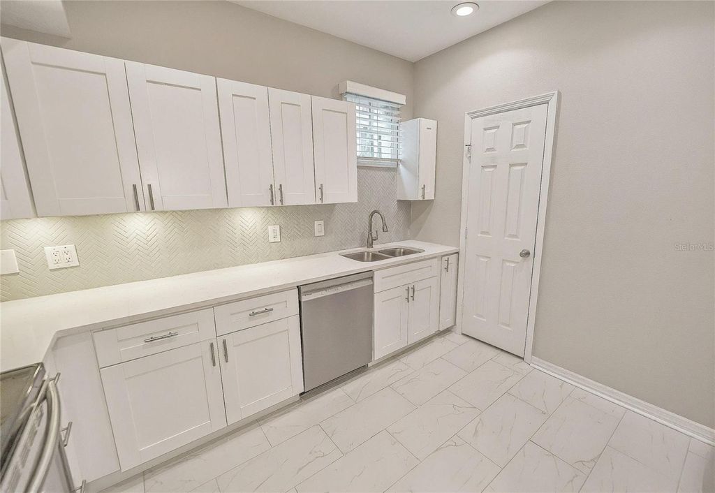 Photo of 501 Knights Run Avenue #5102, Tampa, FL 33602 (MLS # O6403583)