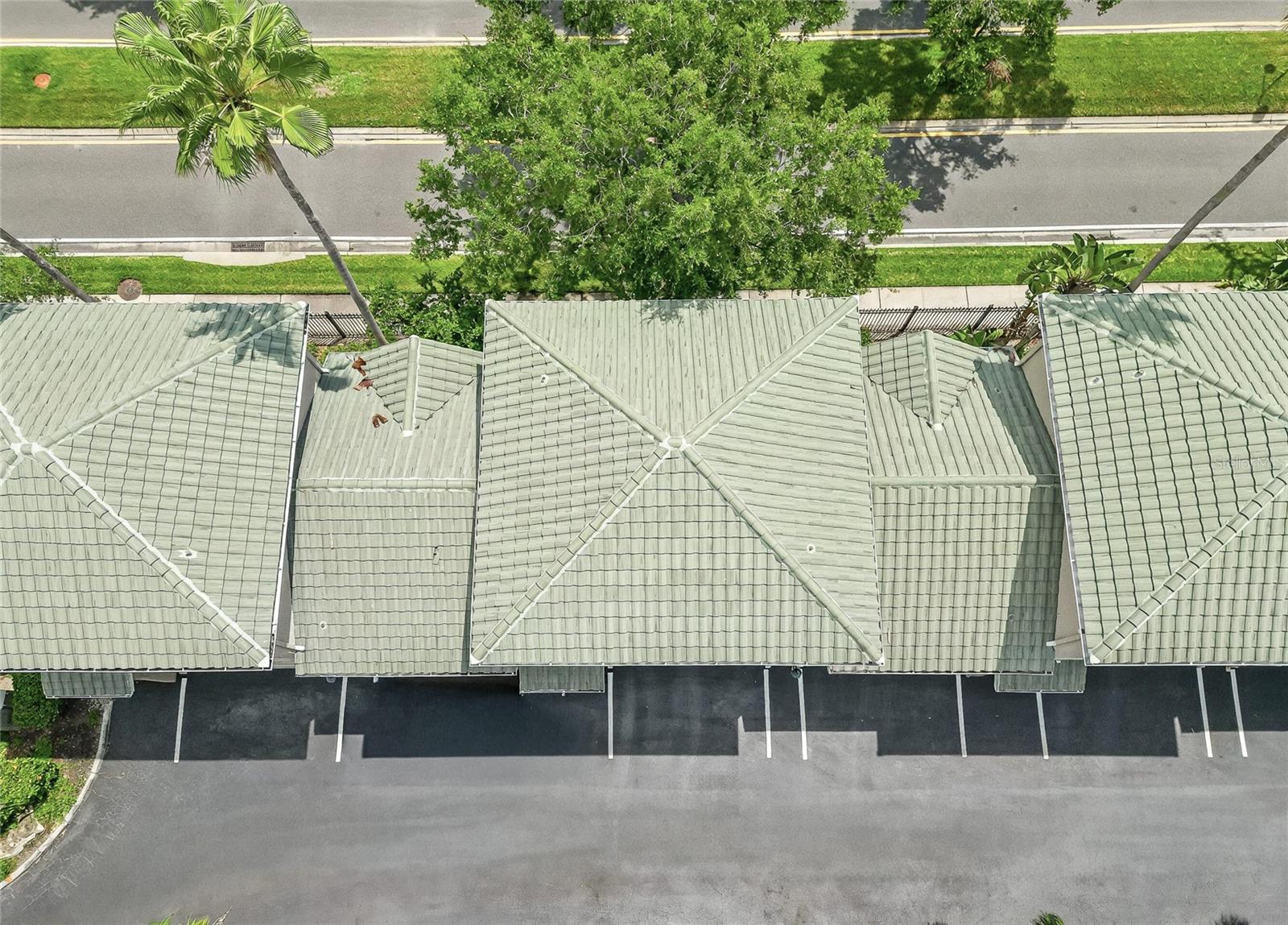 HARBOUR PLACE CITY HOMES A CON - Residential