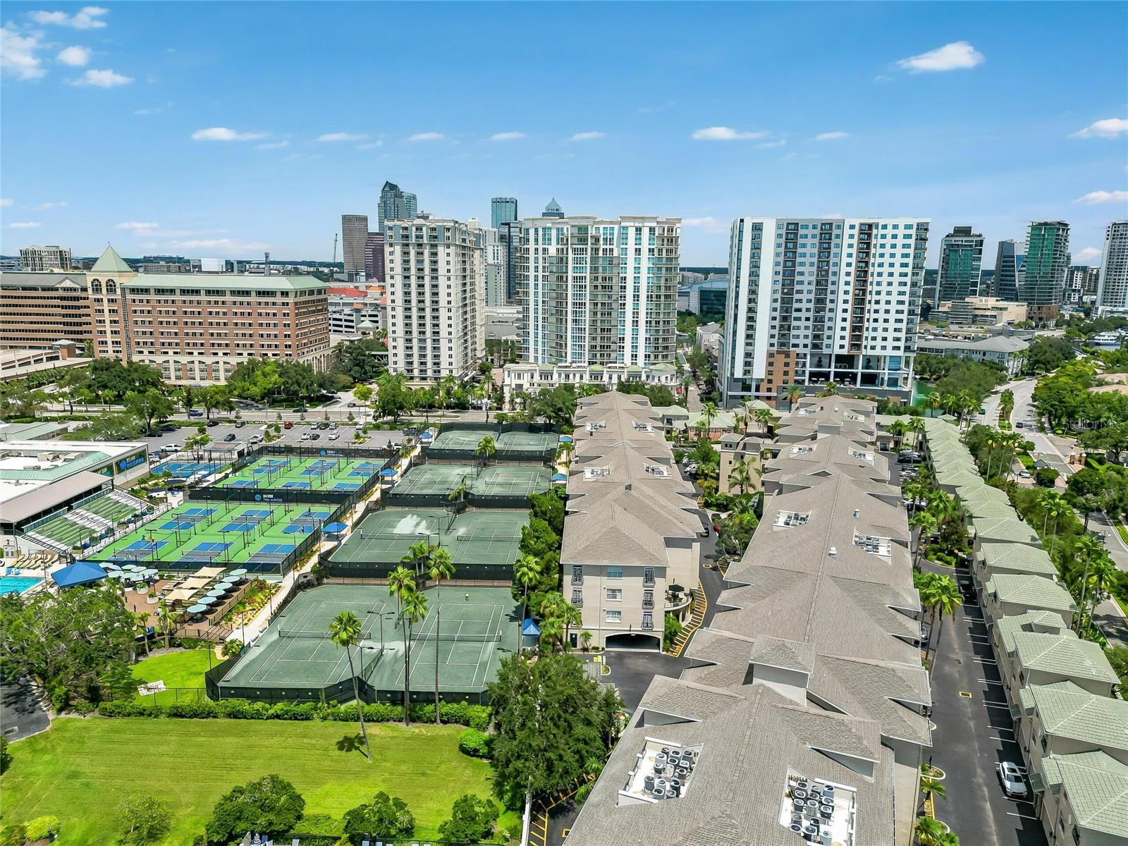 HARBOUR PLACE CITY HOMES A CON - Residential