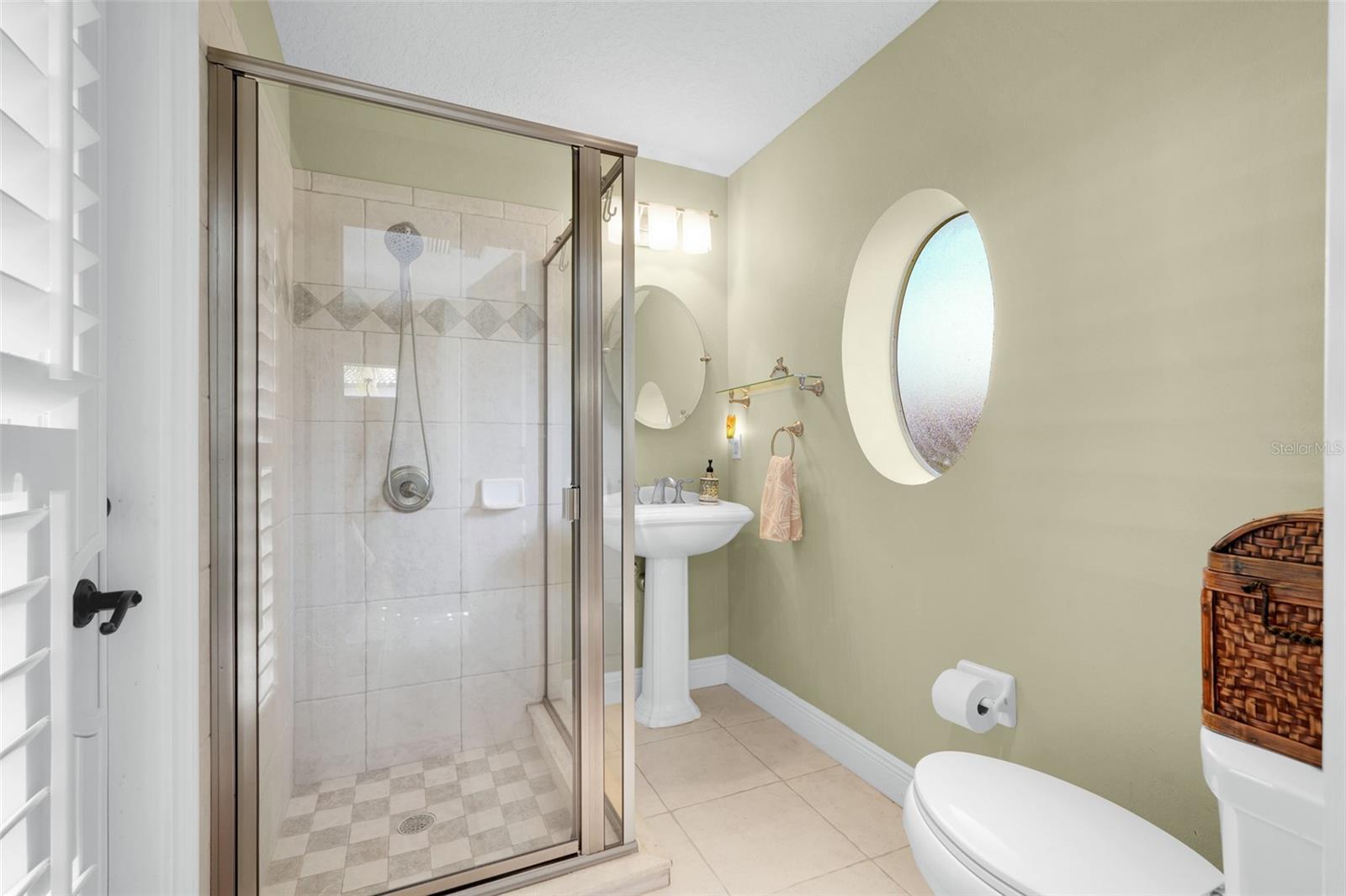 WATERFORD POINTE - Residential