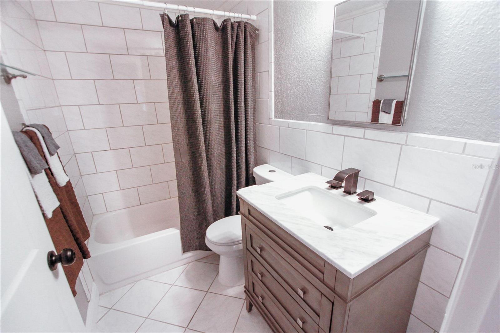 HUDSON BEACH ESTATES - Residential