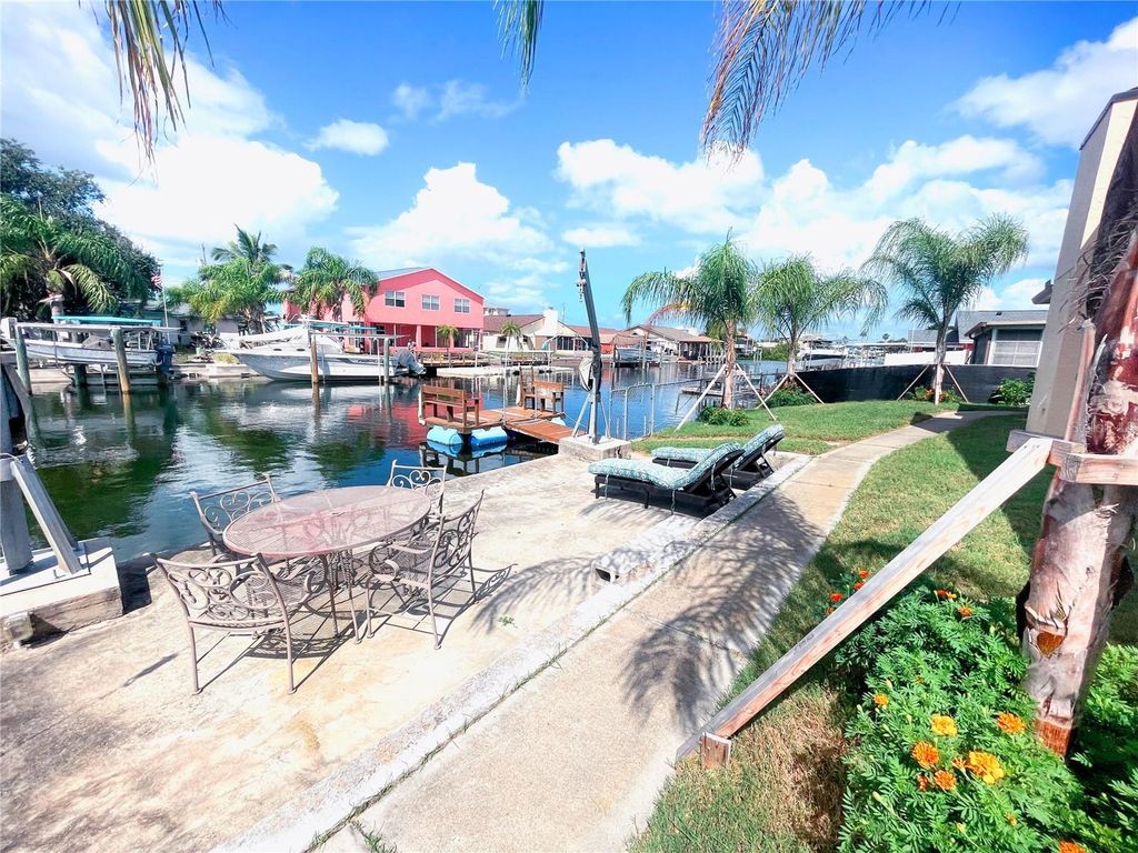 Photo of 13807 Plumosa Avenue, Hudson, FL 34667 (MLS # O6353688)