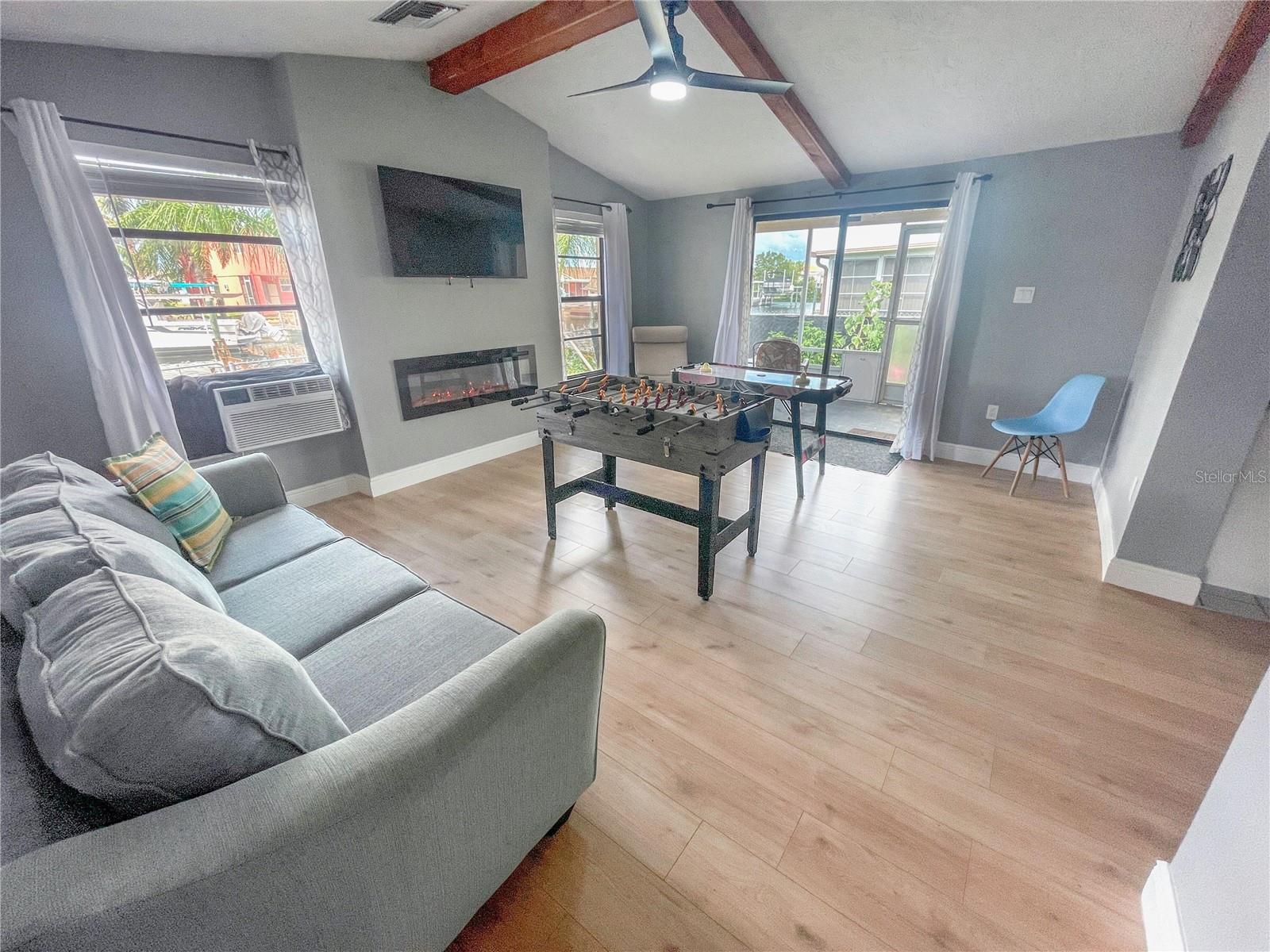 HUDSON BEACH ESTATES - Residential