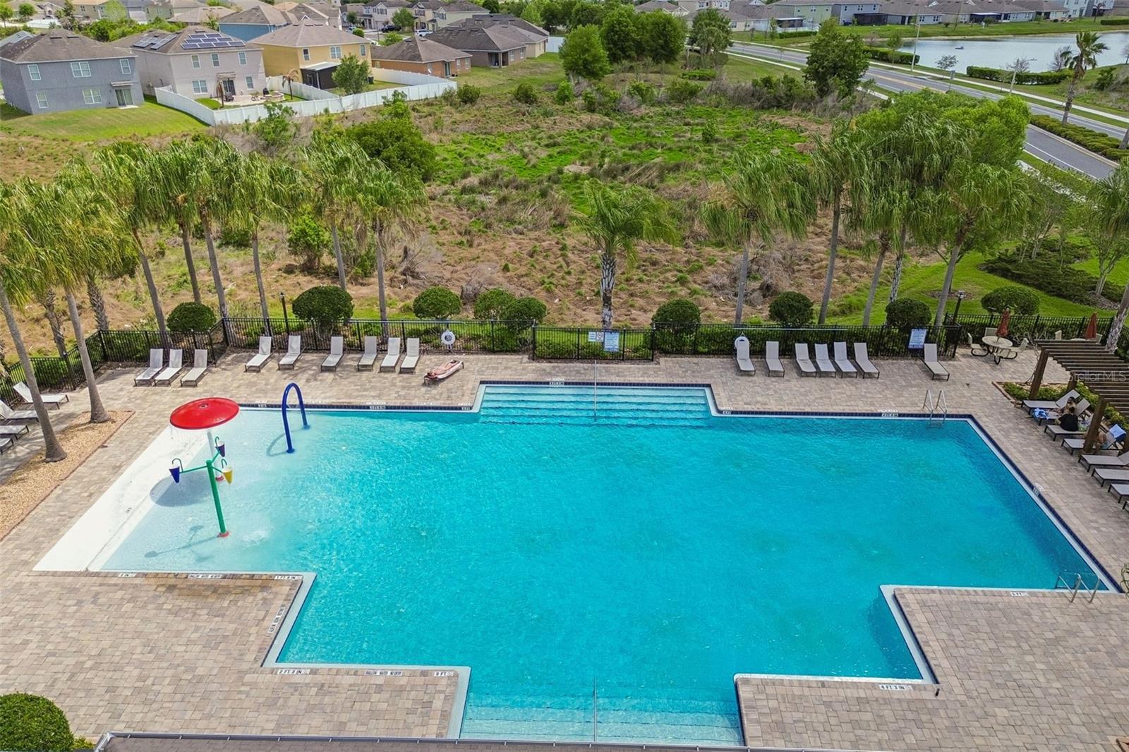 LAKES/LAUREL HLNDS PH 1E - Residential