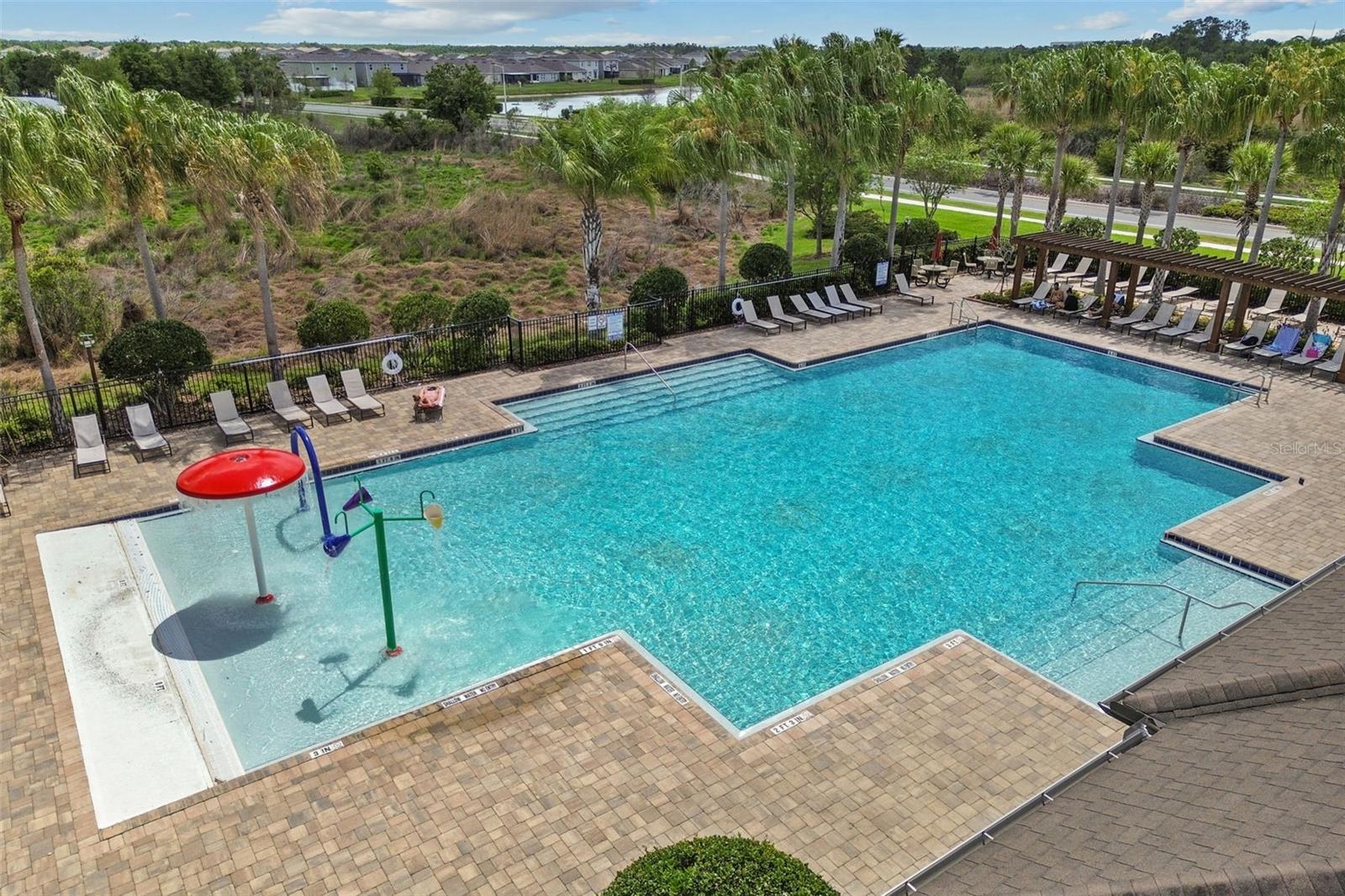 LAKES/LAUREL HLNDS PH 1E - Residential