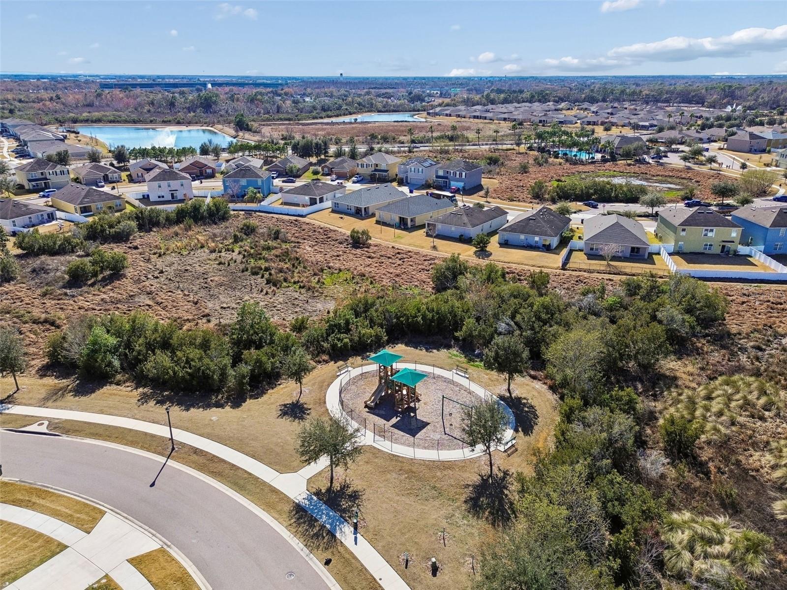 LAKES/LAUREL HLNDS PH 1E - Residential