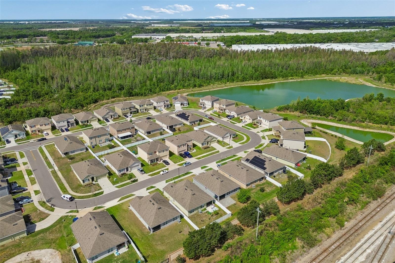 LAKES/LAUREL HLNDS PH 1E - Residential