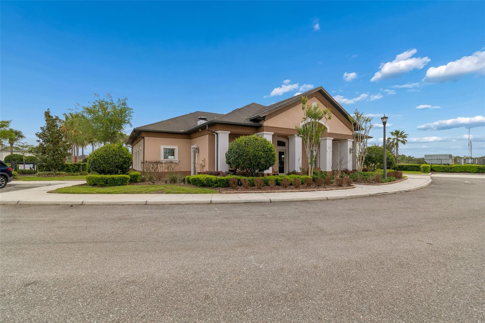 LAKES/LAUREL HLNDS PH 1E - Residential