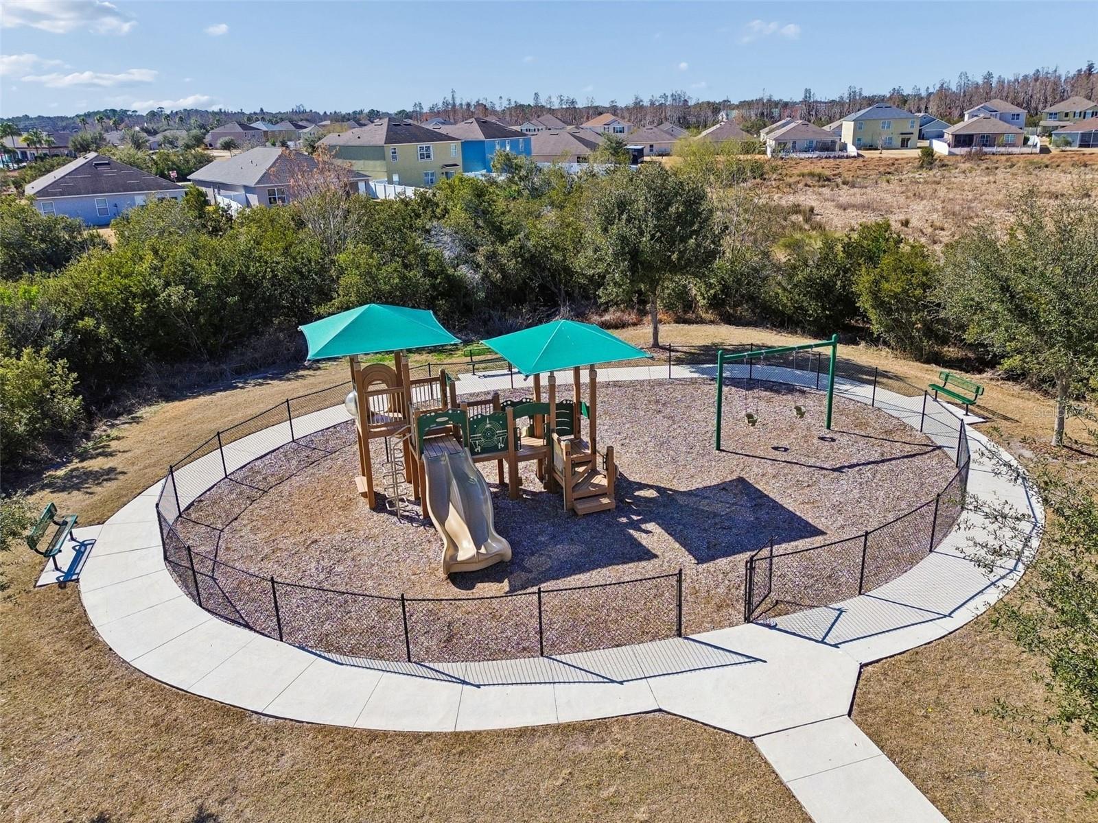 LAKES/LAUREL HLNDS PH 1E - Residential