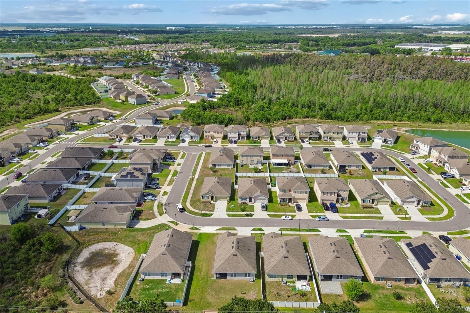 LAKES/LAUREL HLNDS PH 1E - Residential