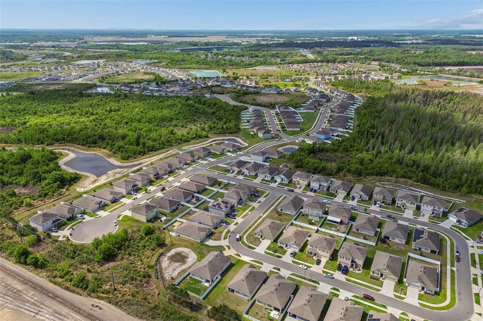 LAKES/LAUREL HLNDS PH 1E - Residential