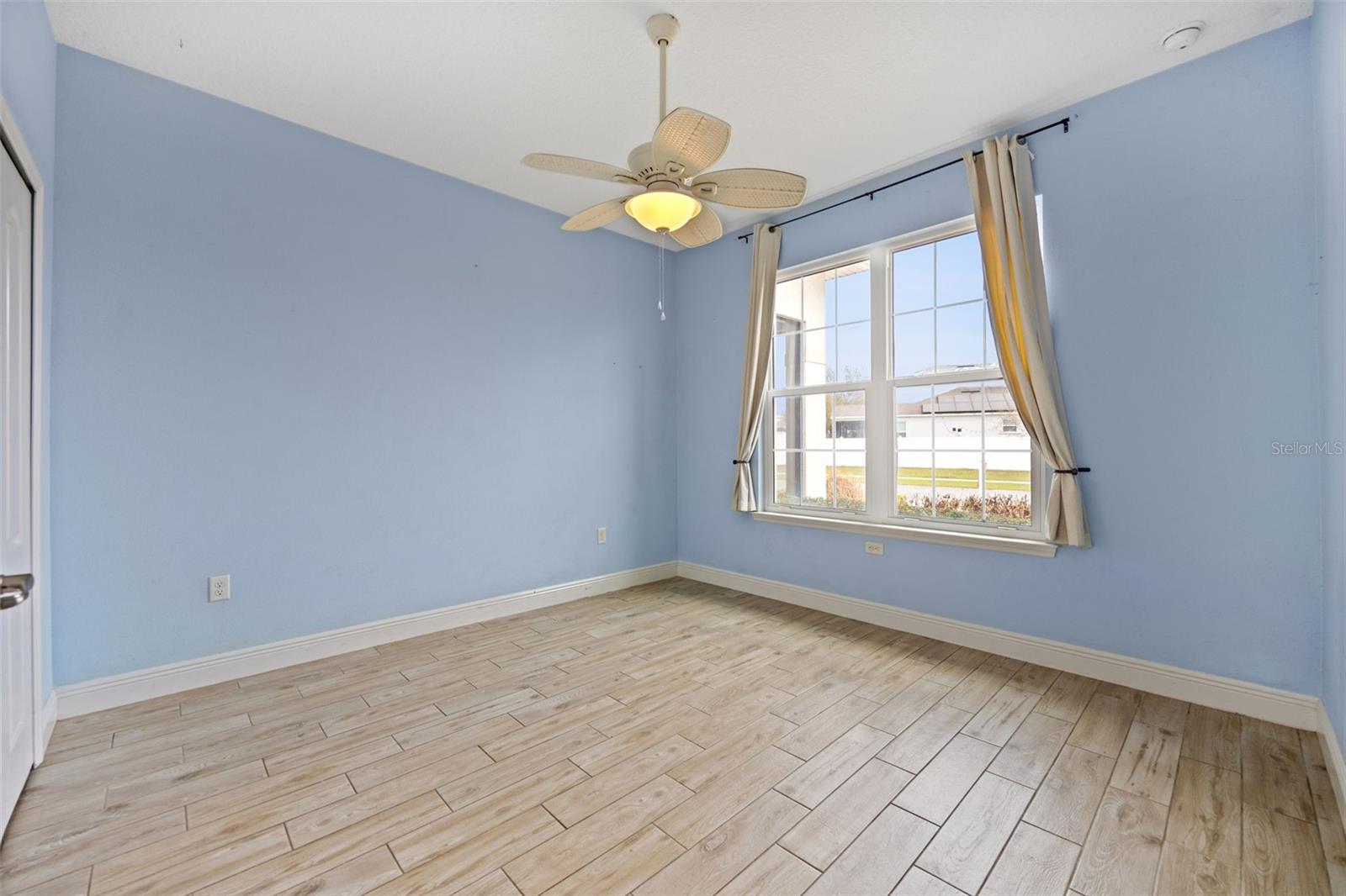 GROVELAND EAGLE POINTE PH 01 - Residential