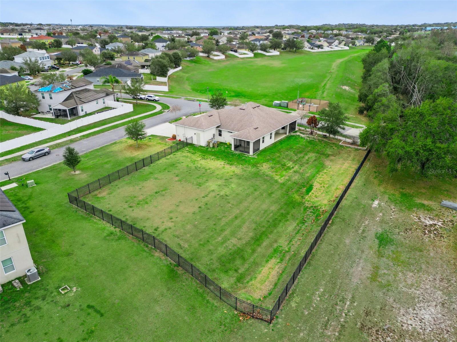 GROVELAND EAGLE POINTE PH 01 - Residential