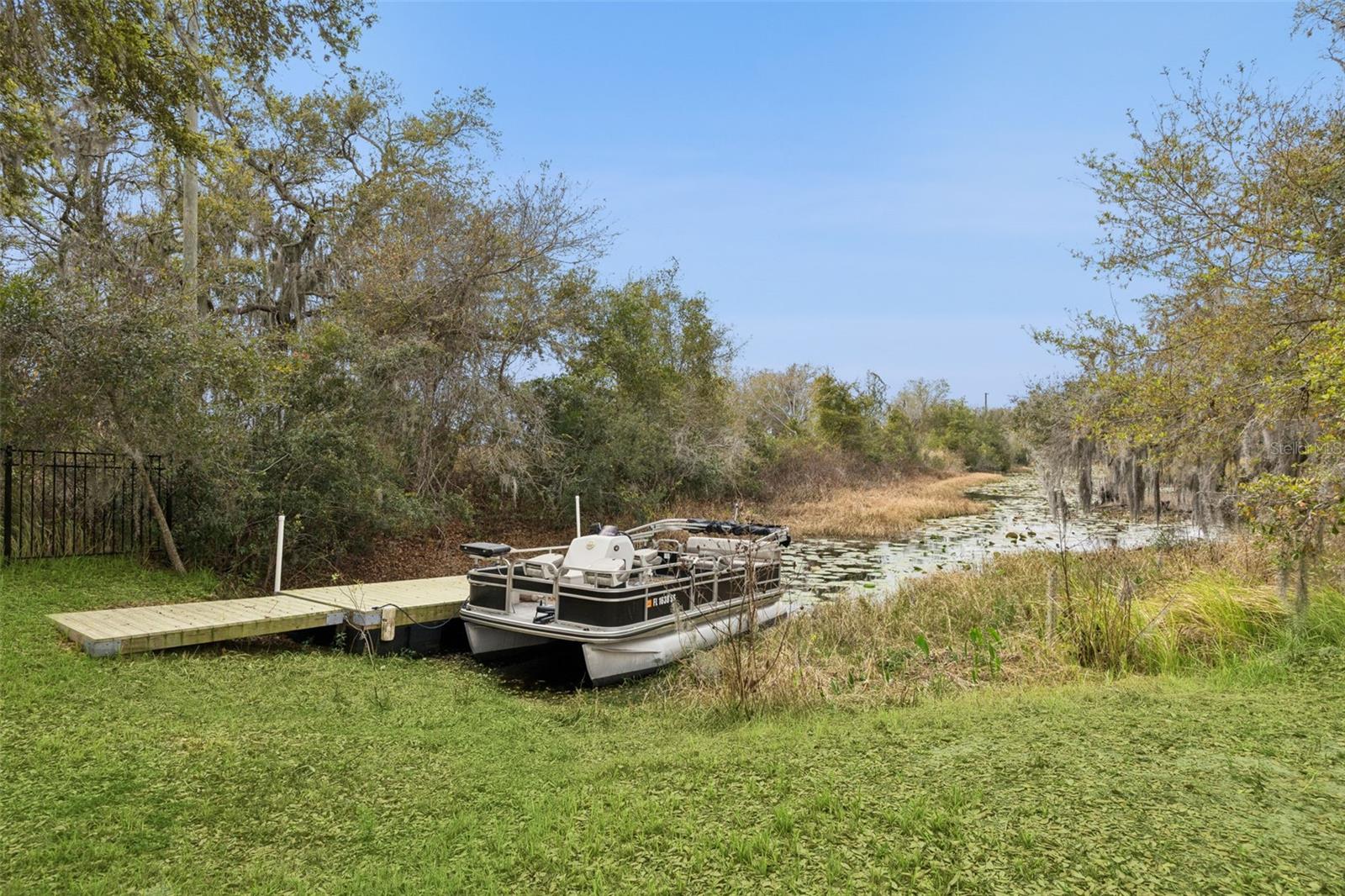 GROVELAND EAGLE POINTE PH 01 - Residential