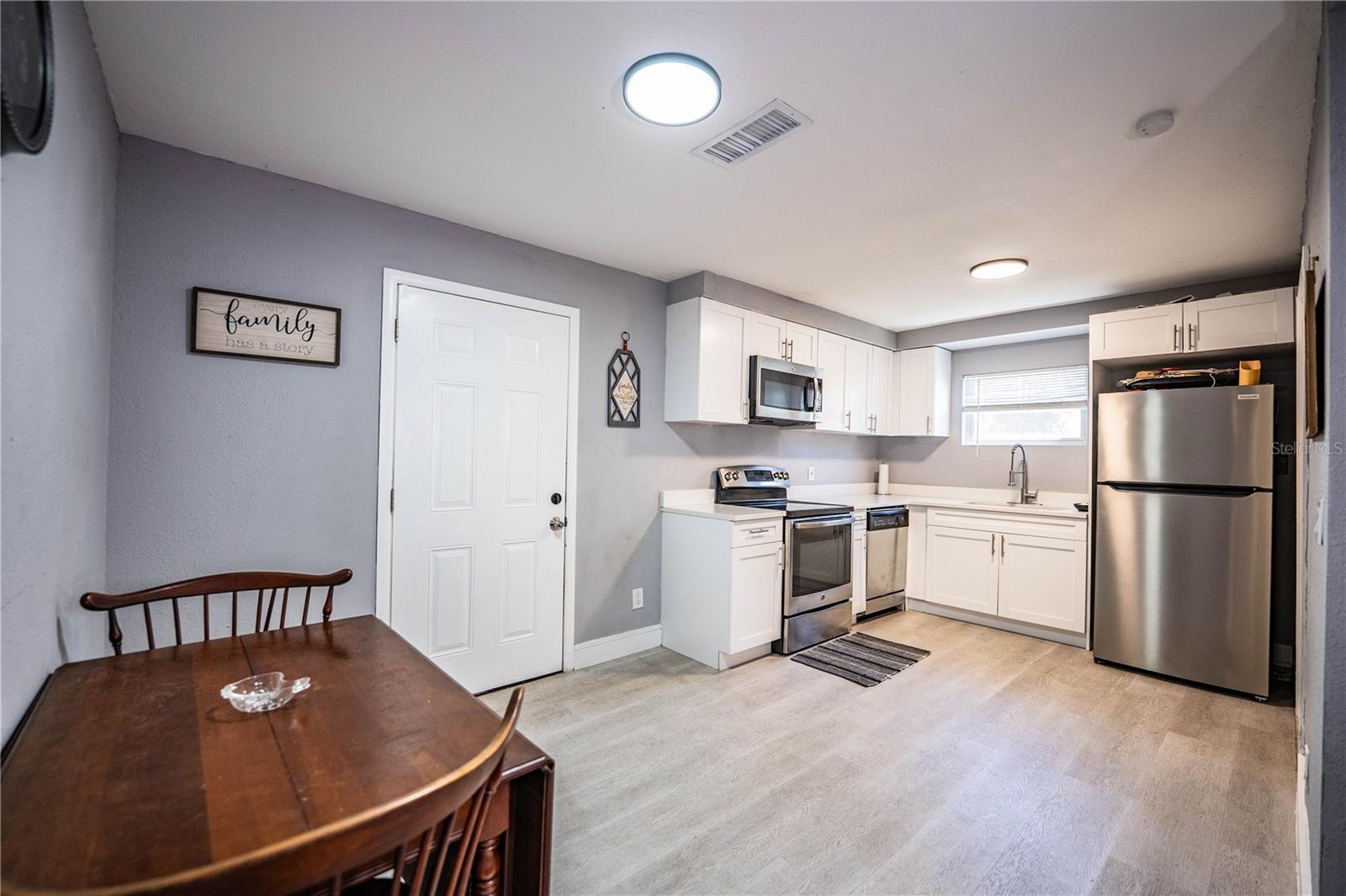 CAREFREE COVE - Residential