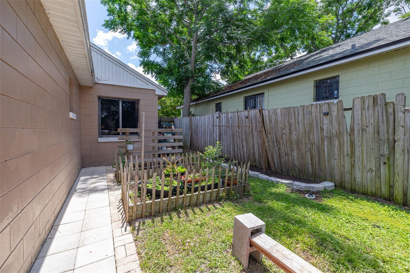 SOUTHRIDGE - Residential