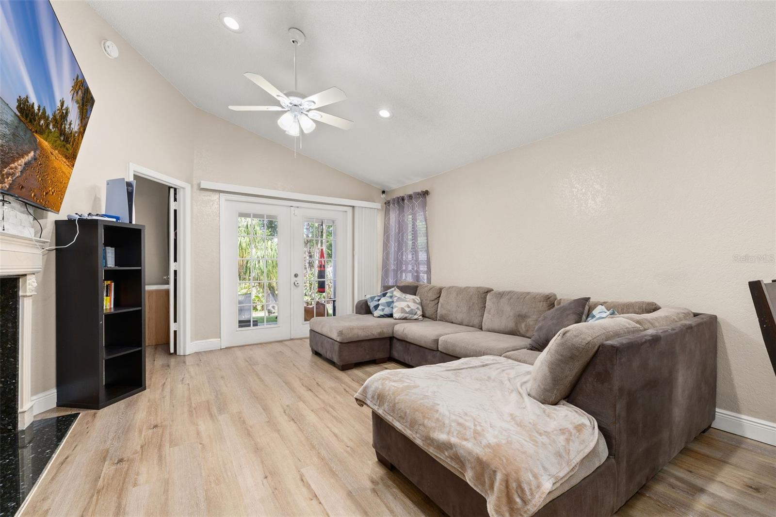 SOUTHRIDGE - Residential