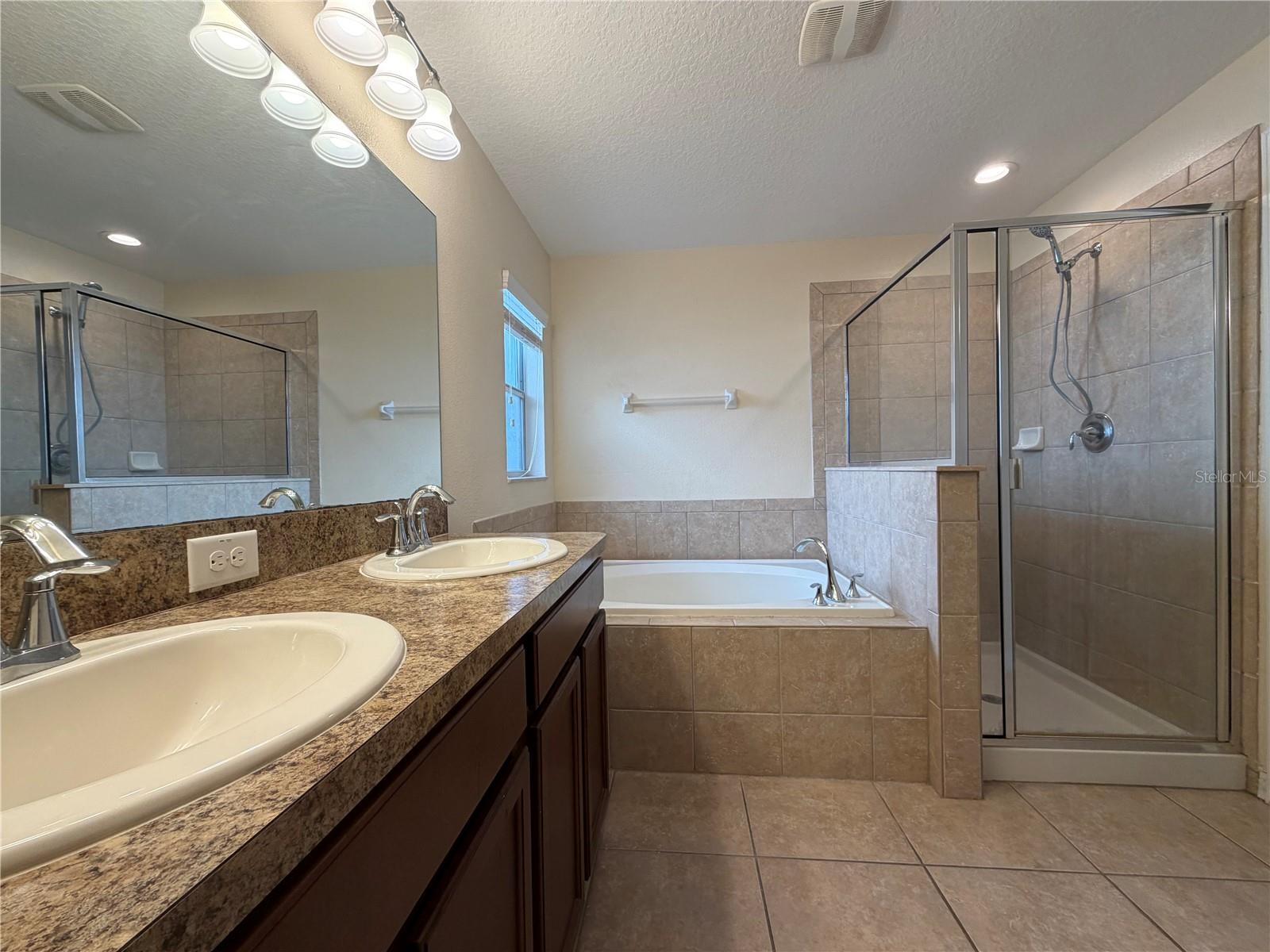 WILSON MANOR - Residential Lease