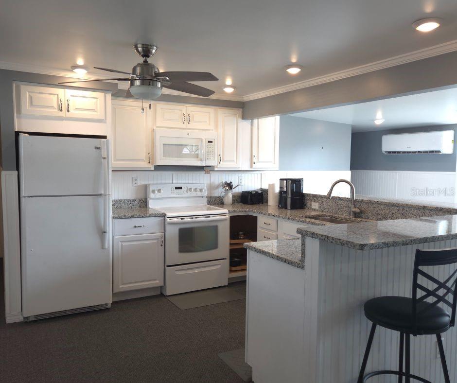 605 MICHIGAN BOULEVARD 118