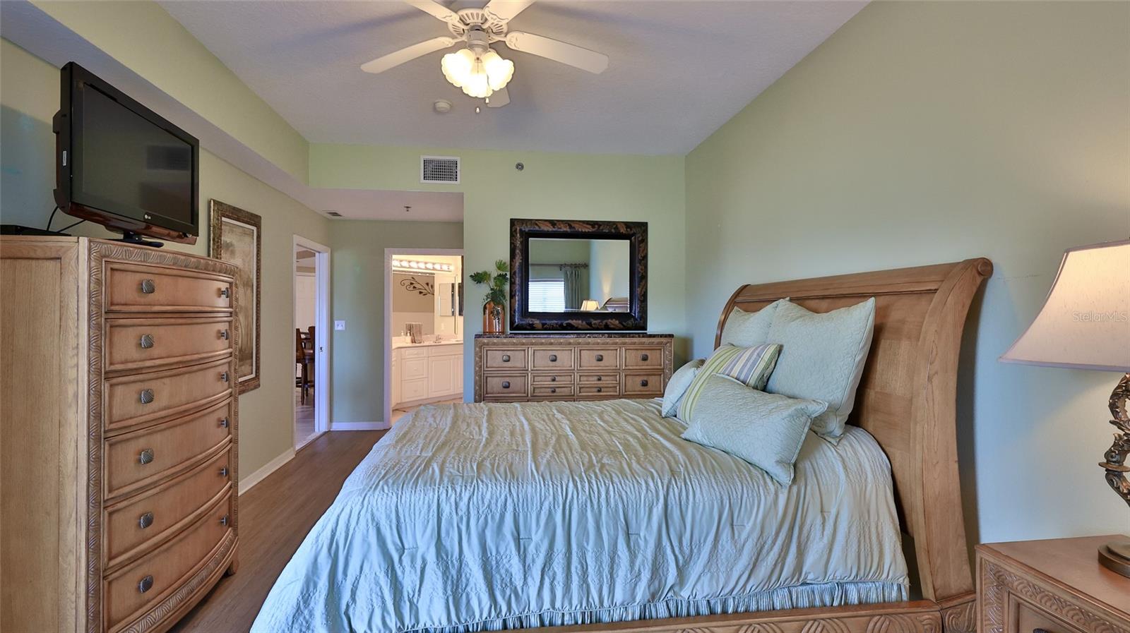 OCEAN WALK NSB BLDG 02 - Residential