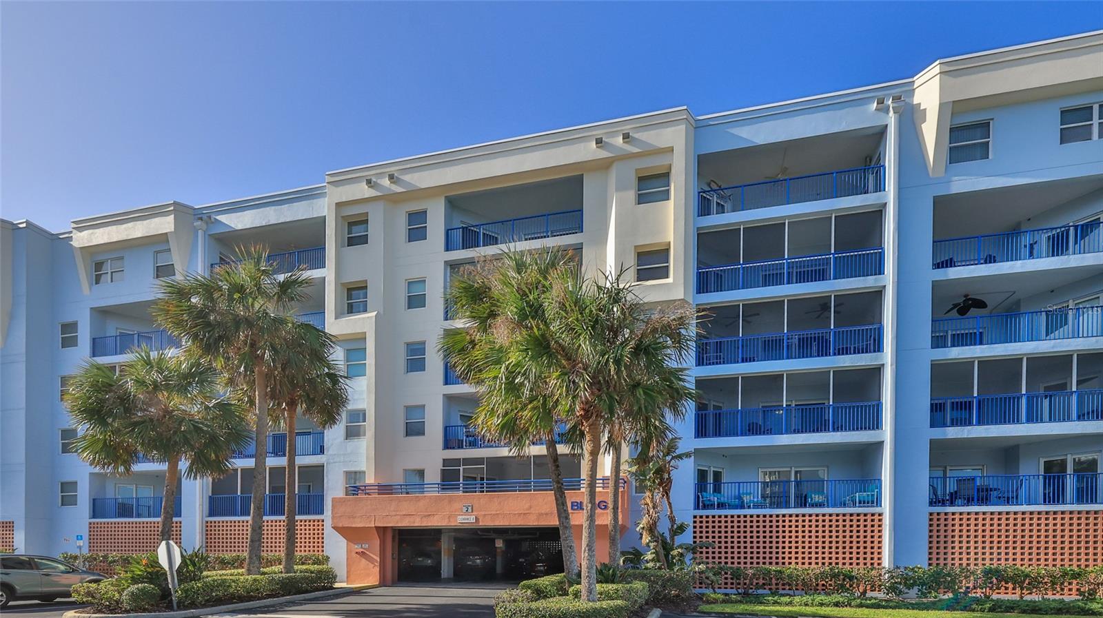 OCEAN WALK NSB BLDG 02 - Residential