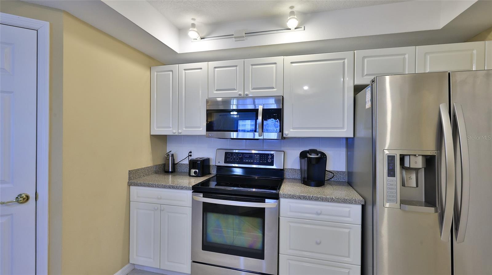 OCEAN WALK NSB BLDG 02 - Residential