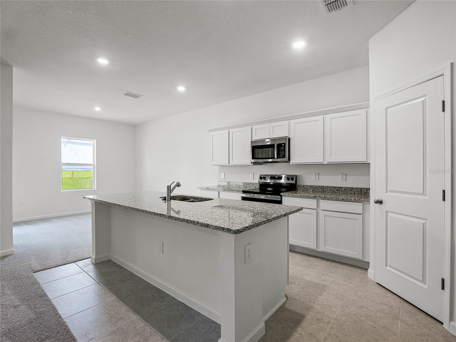 VILLAGES/MINNEOLA HILLS PH 2B - Residential Lease