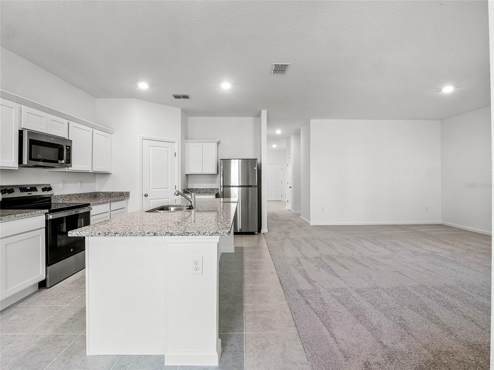 VILLAGES/MINNEOLA HILLS PH 2B - Residential Lease