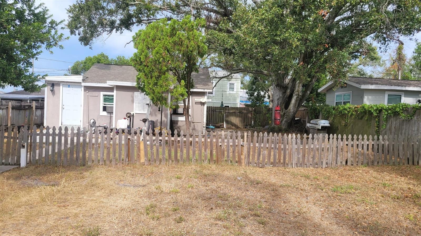 HIGHLAND GROVES - Residential Income