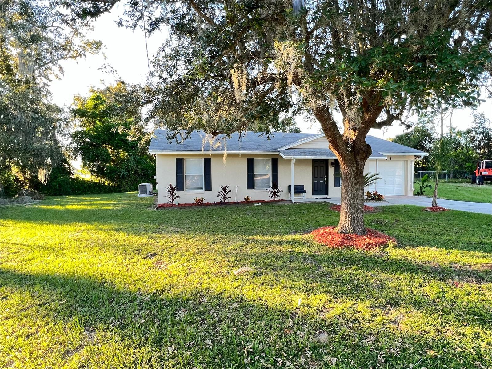 33 LAKEVIEW COURT