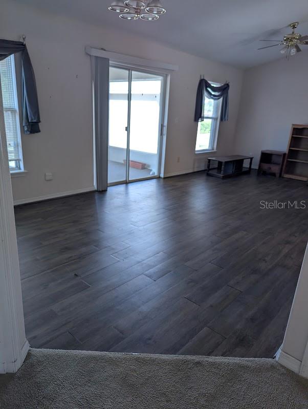 UMATILLA TWIN LAKE ESTATES SUB - Residential