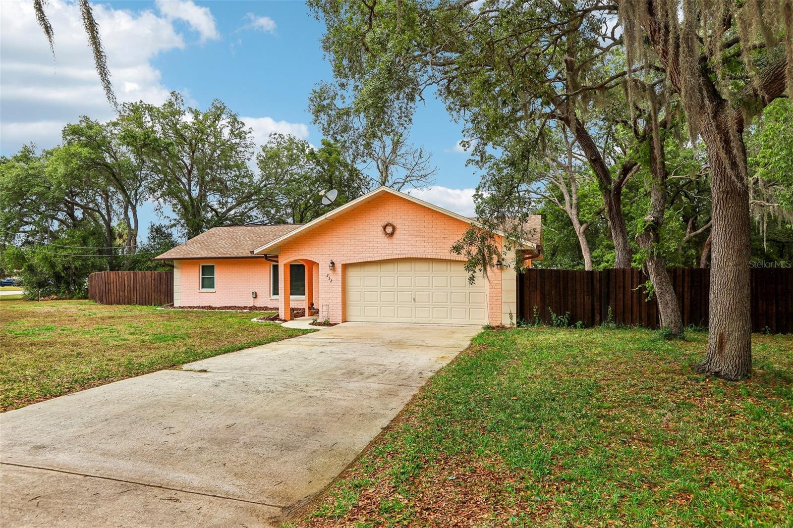 SPRING HILL - Residential