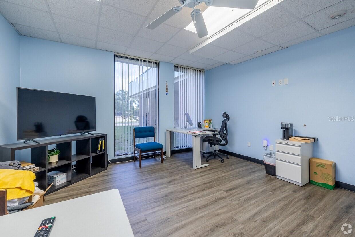 TAMPA & TARPON SPGS LAND CO - Commercial Sale