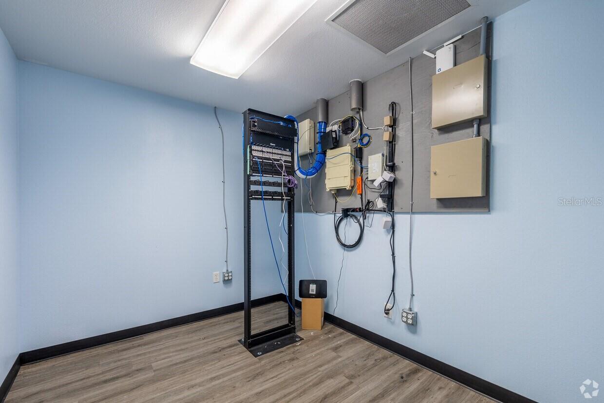 TAMPA & TARPON SPGS LAND CO - Commercial Sale