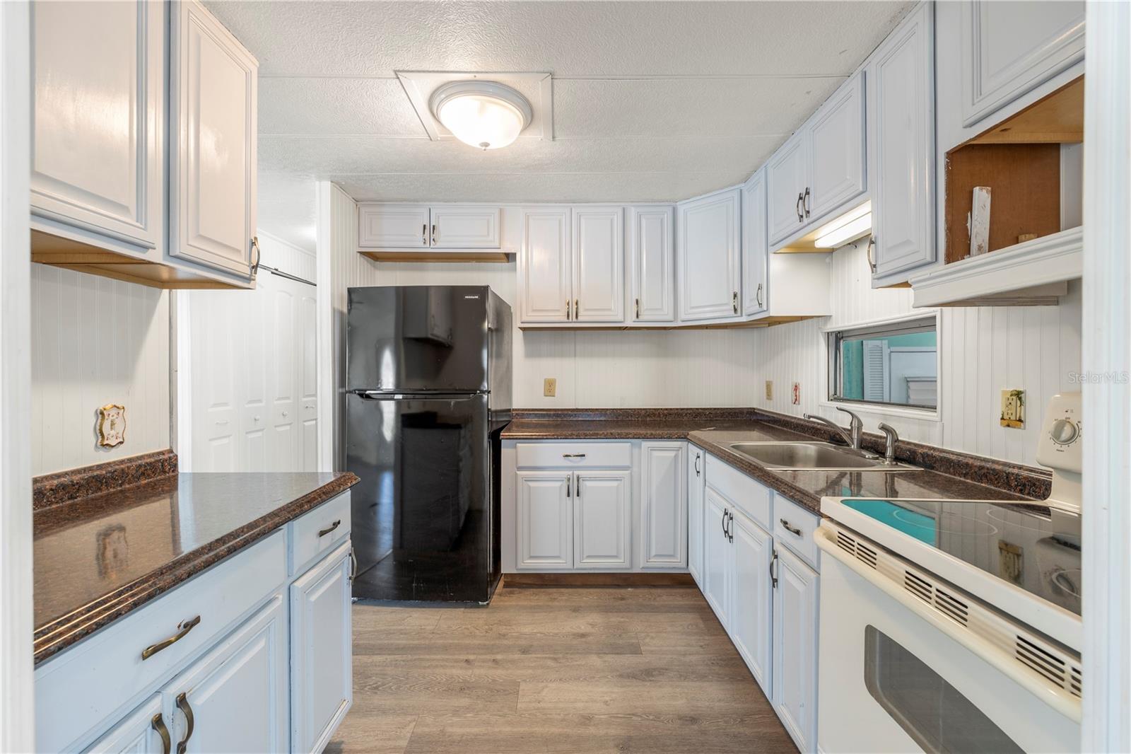 GREEN HILLS ESTATES - Residential