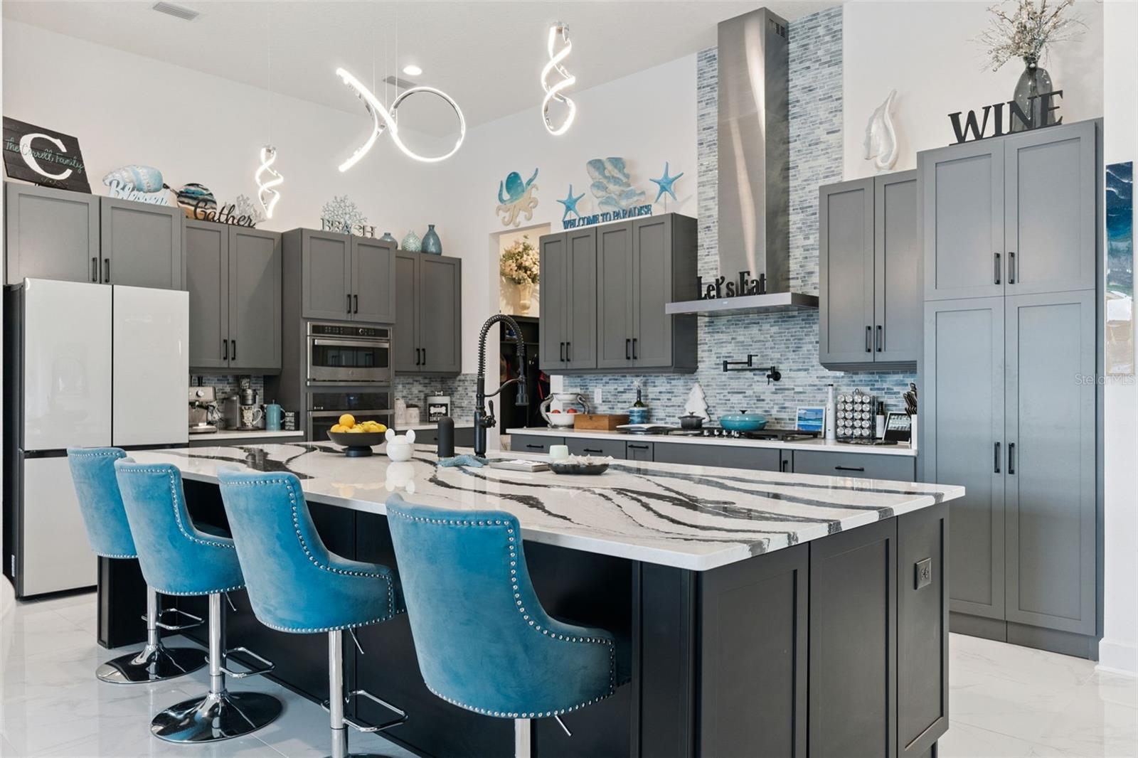 PLANTATION BAY SEC 2 A-F UN 12 - Residential