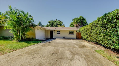 Photo of 12314 114th Street, Seminole, FL 33778 (MLS # TB8557710)