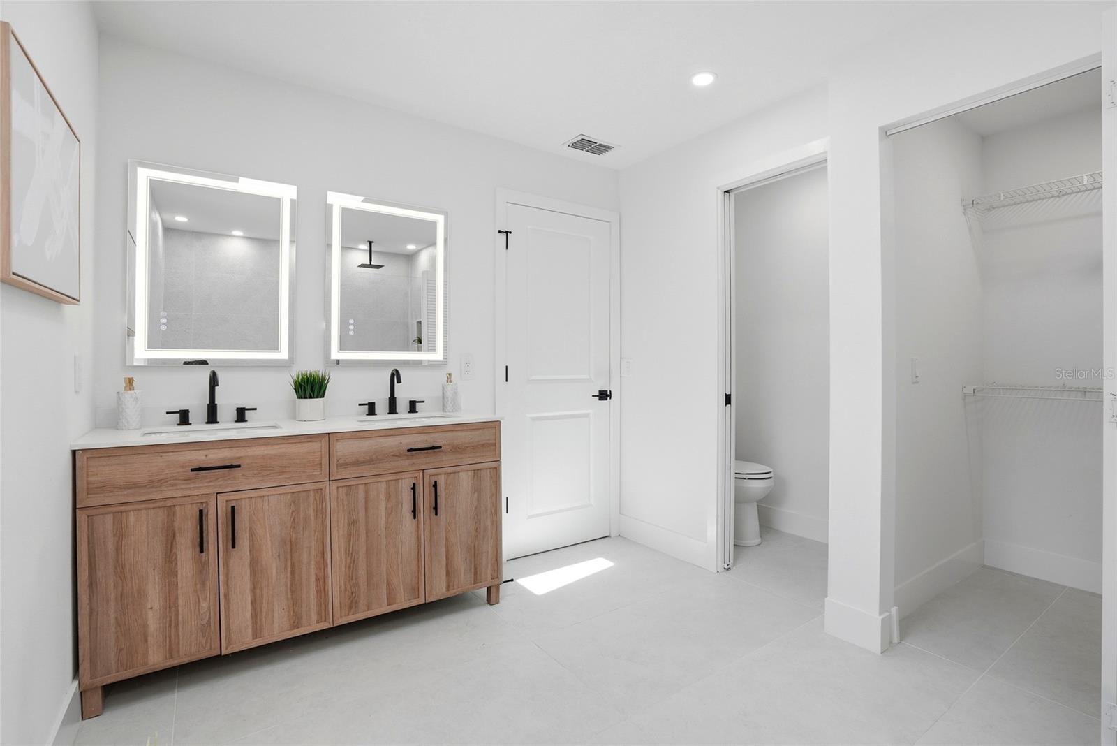 COUNTRY OAKS PH II - Residential